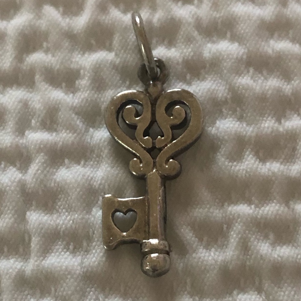 James Avery